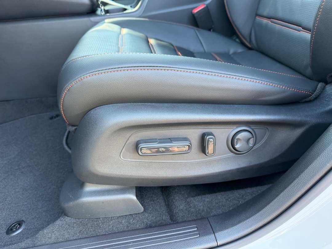 2026 Honda CR-V Sport Touring - Image 16