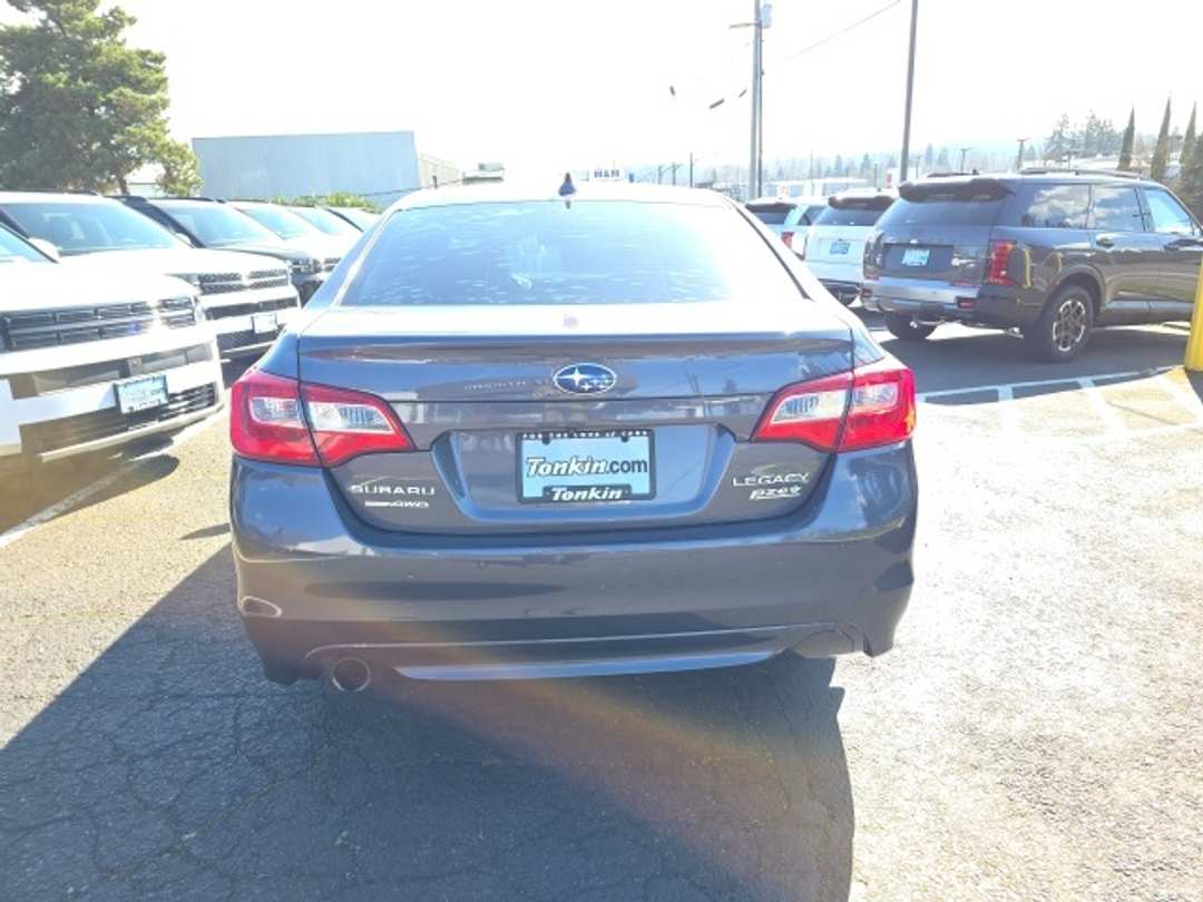 2017 Subaru Legacy 2.5i - Image 6