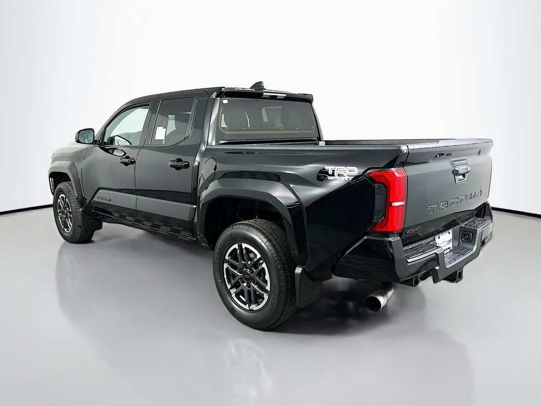2026 Toyota Tacoma TRD Sport - Image 5