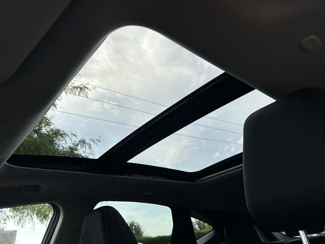 2025 Nissan Murano SL - Image 20