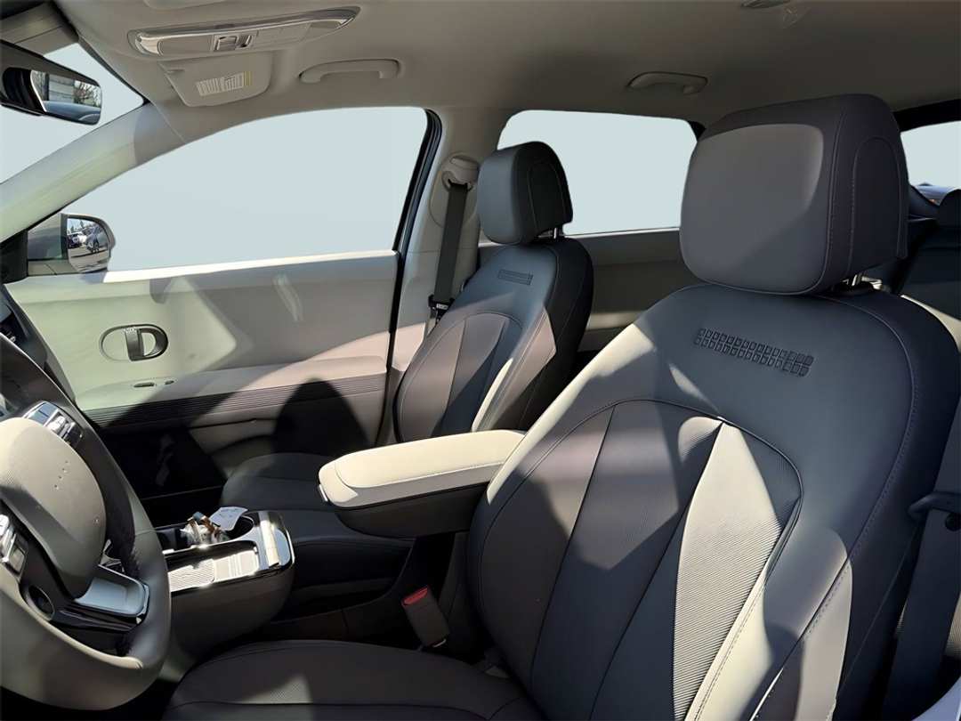 2026 Hyundai Ioniq 5 SEL - Image 15