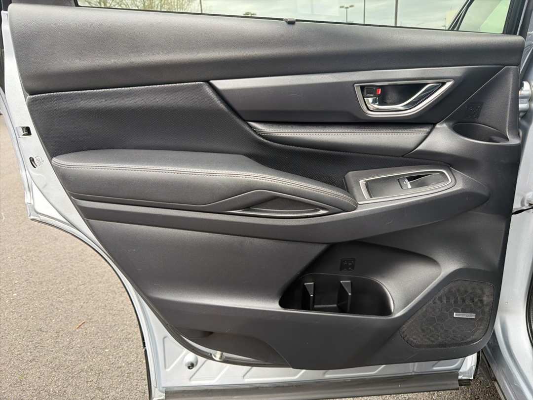 2023 Subaru Ascent Limited - Image 17