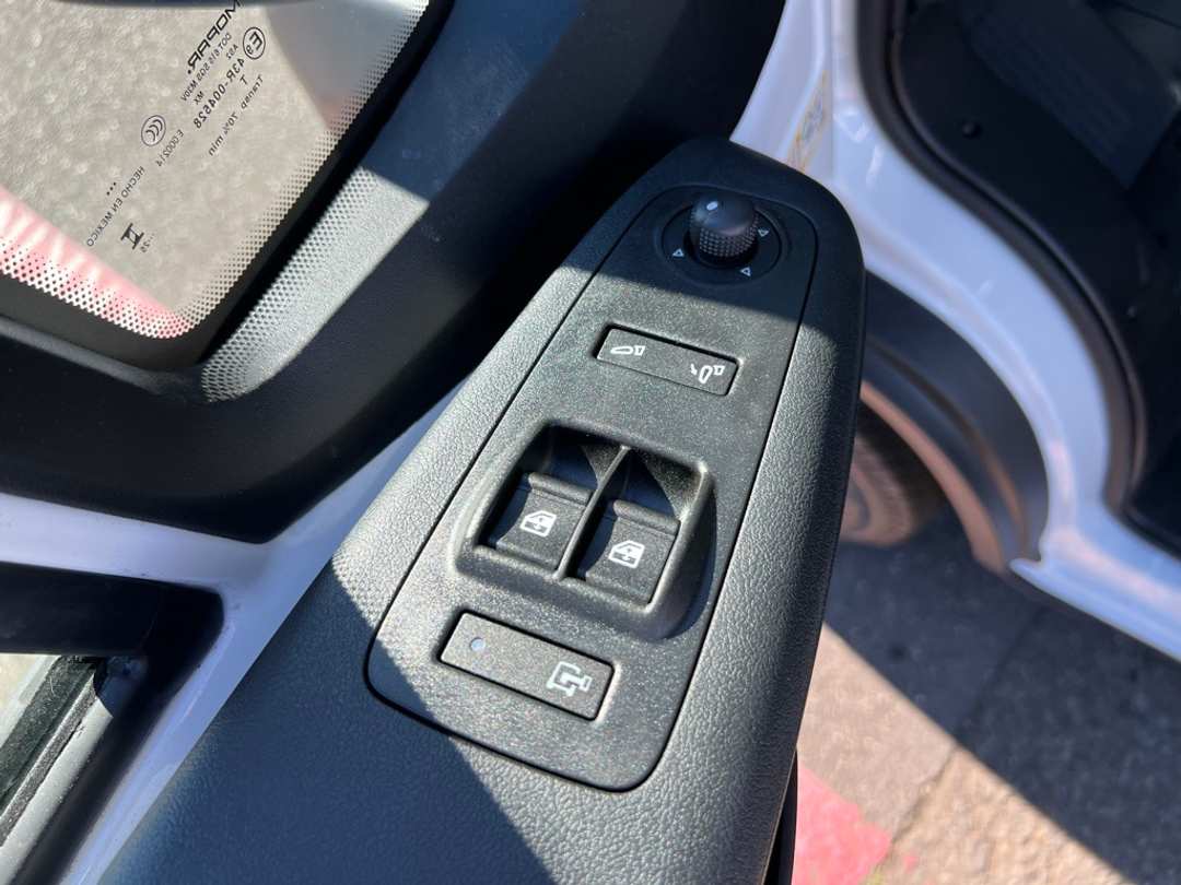 2026 Ram Promaster 1500 Low Roof - Image 11