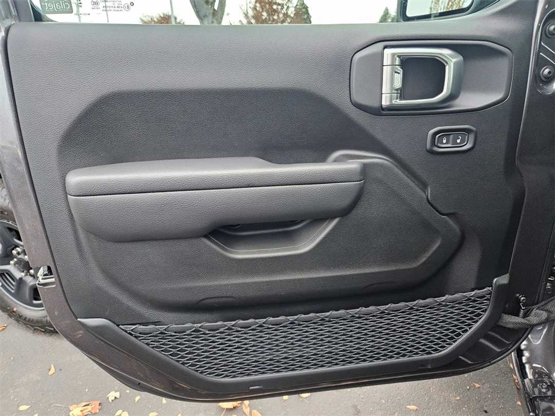 2026 Jeep Wrangler Sport - Image 10