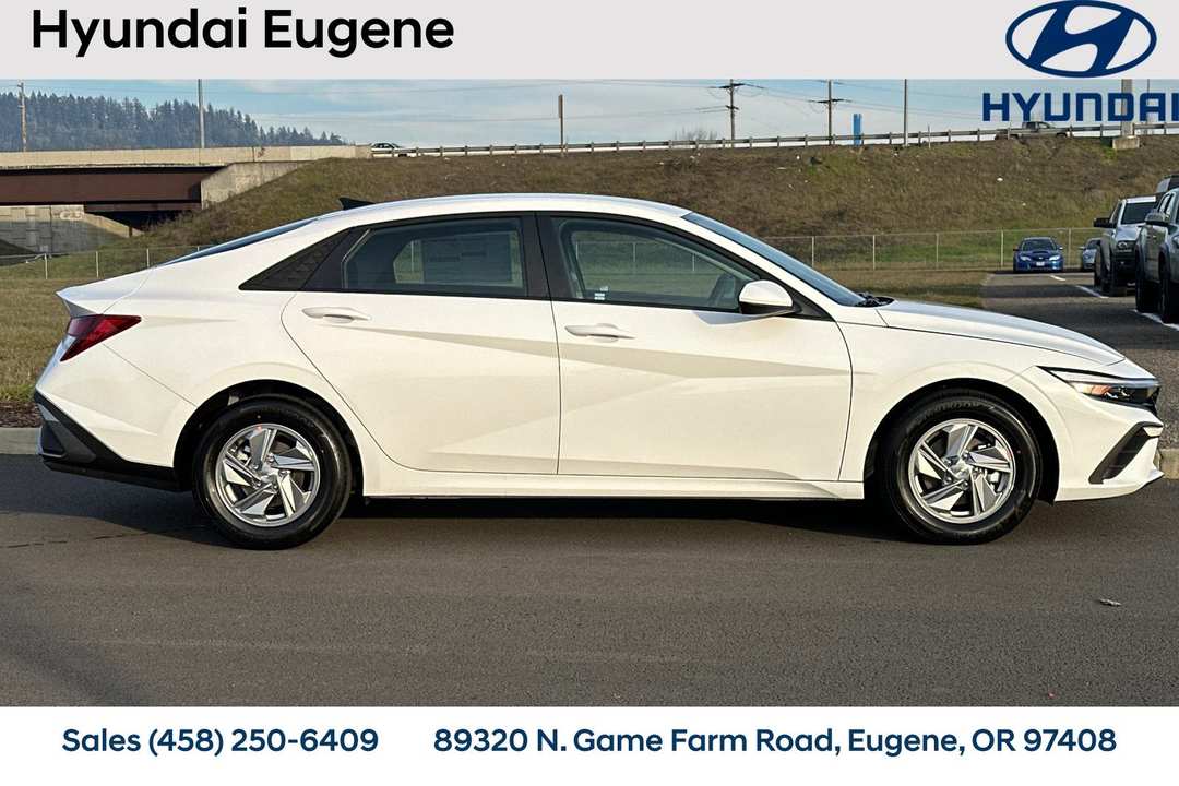 2026 Hyundai Elantra SE - Image 3