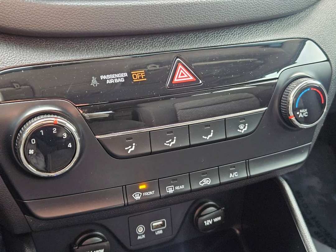 2017 Hyundai Tucson SE - Image 22