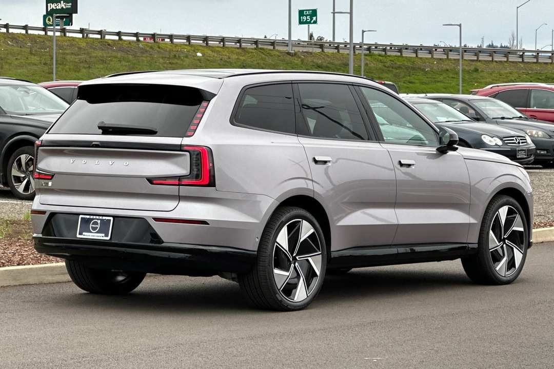 2026 Volvo Ex90 Twin Motor Performance Ultra - Image 3