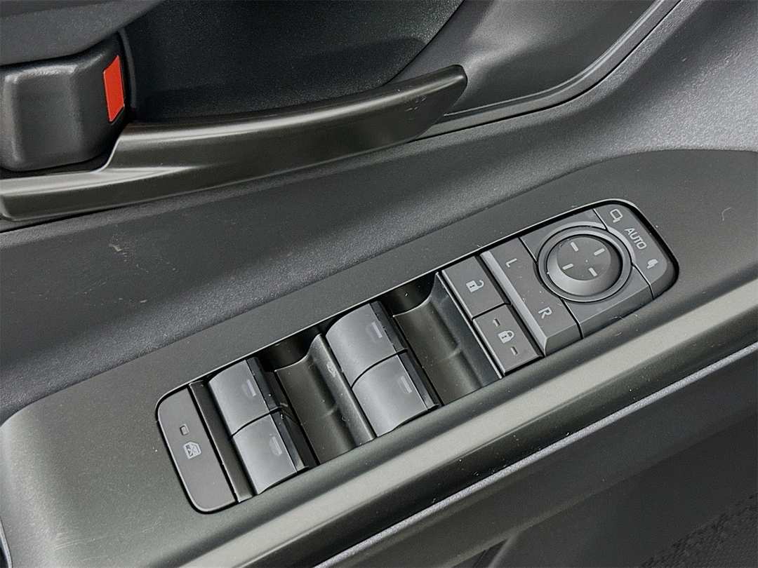 2026 Toyota Bz XLE Plus - Image 18