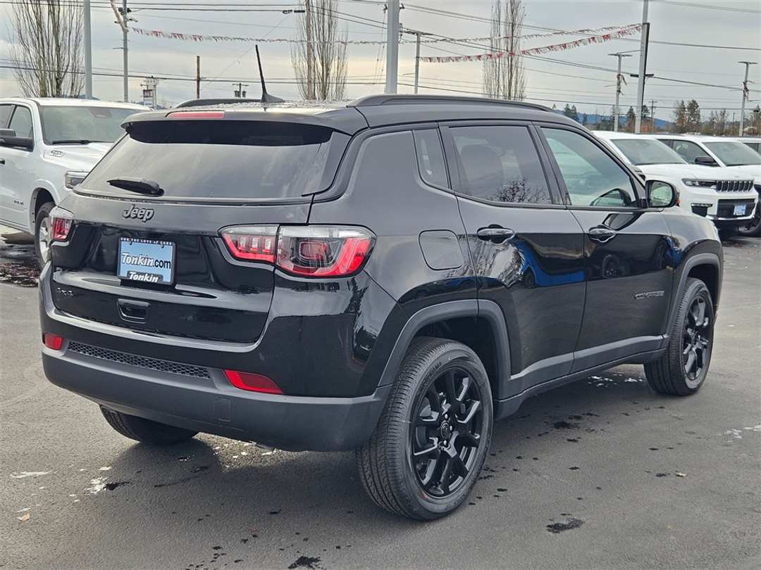 2026 Jeep Compass Latitude - Image 6