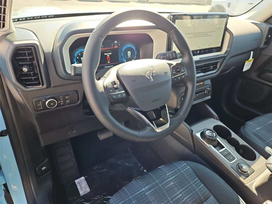 2025 Ford Bronco Sport Heritage - Image 12