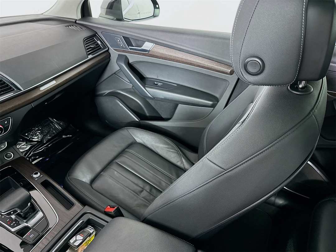2022 Audi Q5 45 S line Premium - Image 23