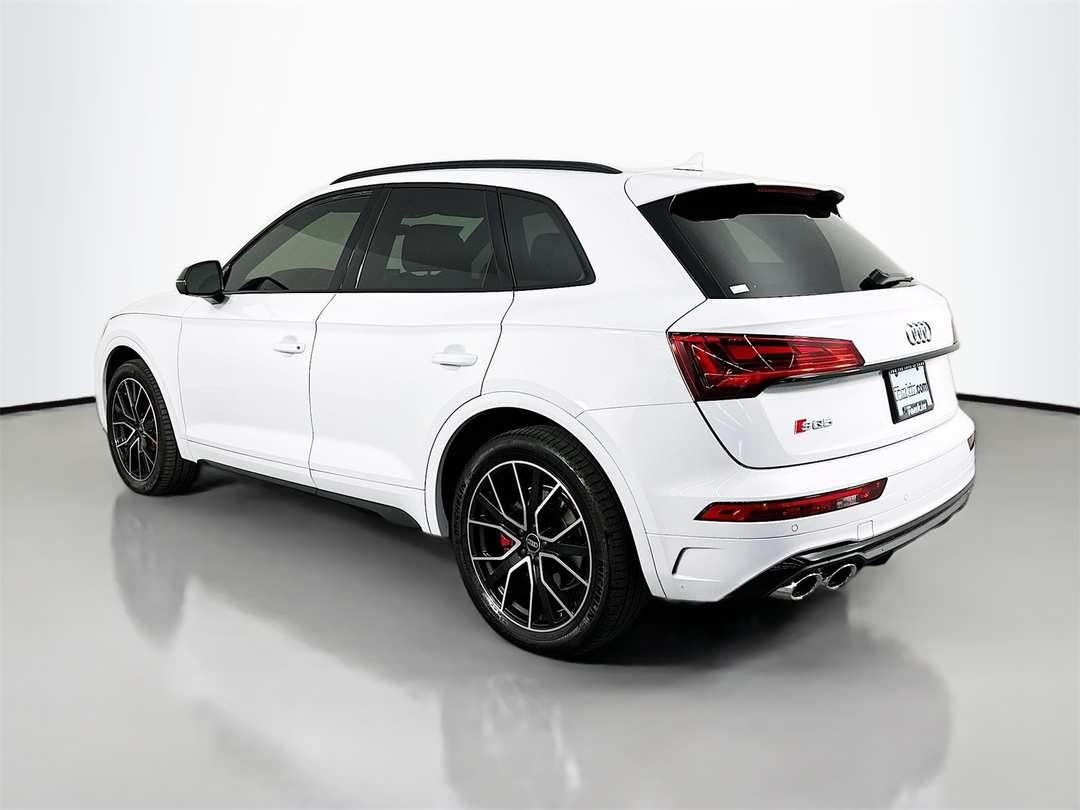 2023 Audi Sq5 Premium Plus - Image 5