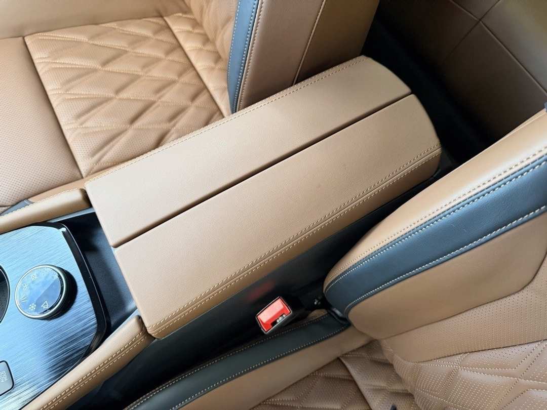 2026 Nissan Rogue Platinum - Image 26