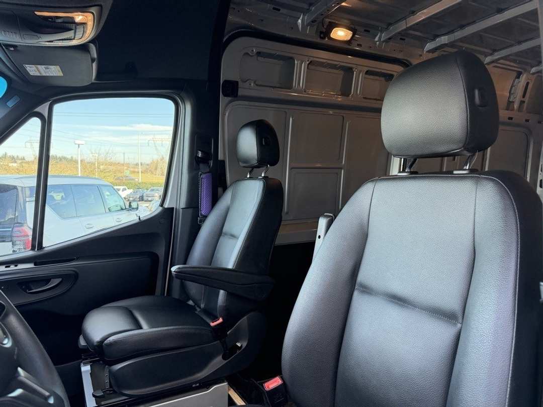 2023 Mercedes-Benz Sprinter 3500 Cargo 144 WB - Image 15