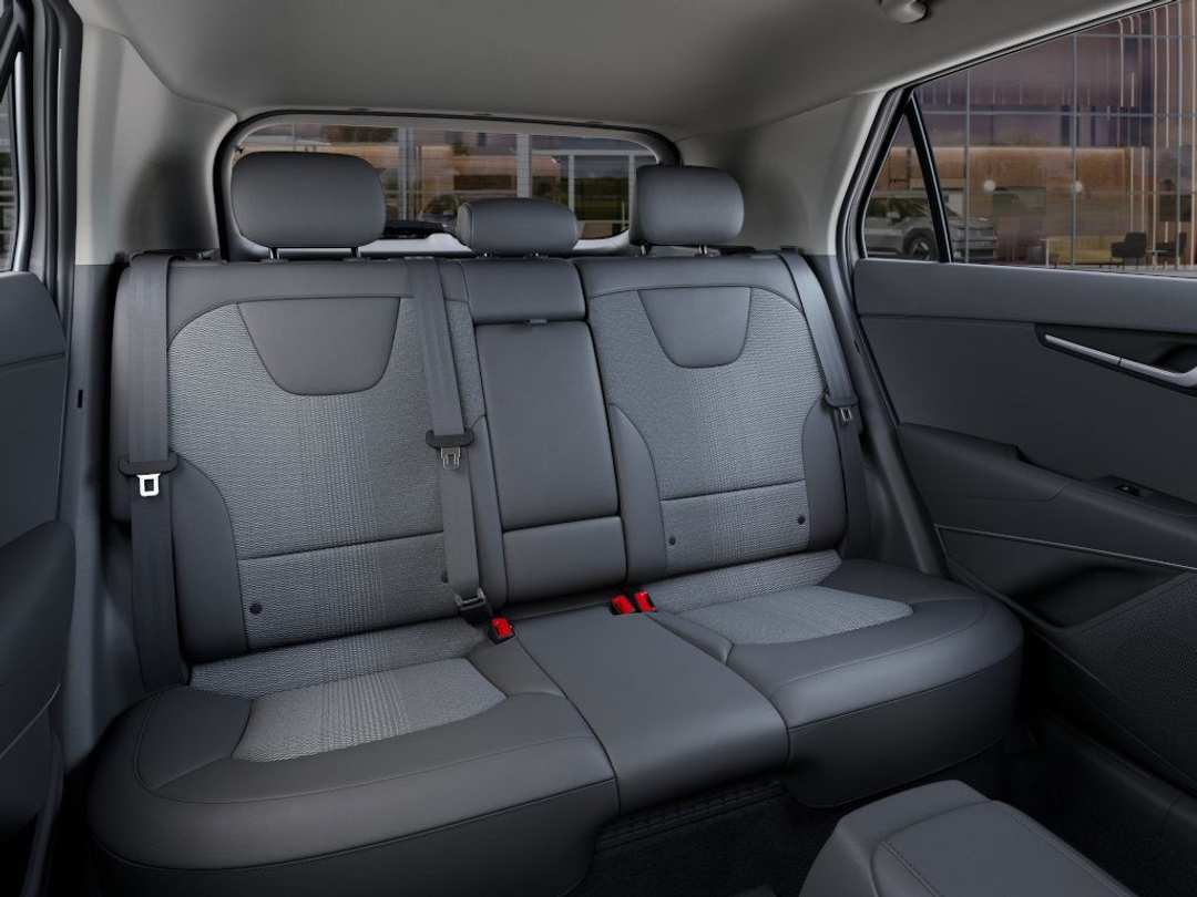 2025 Kia Niro EX - Image 16