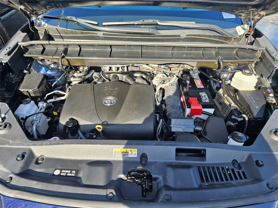 2020 Toyota Highlander XLE - Image 38
