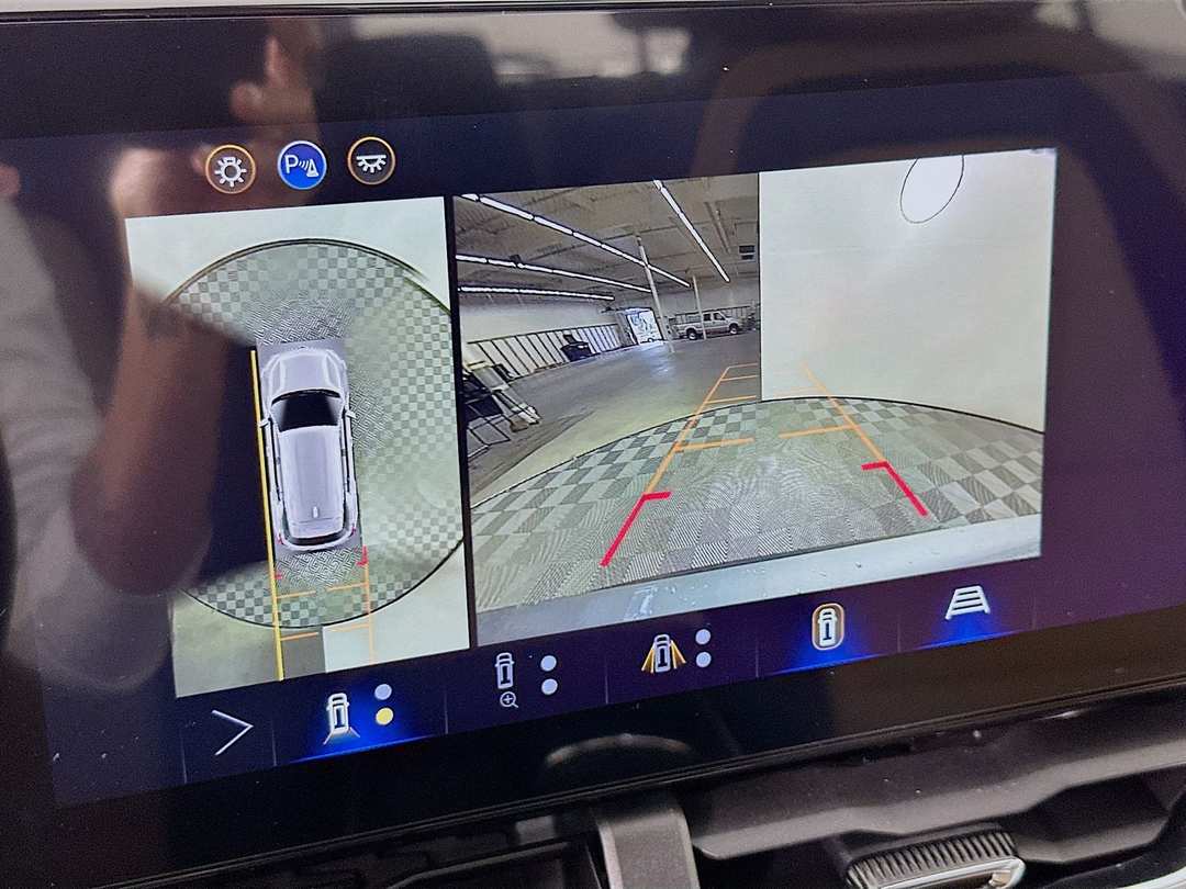 2026 Chevrolet Equinox ACTIV - Image 14