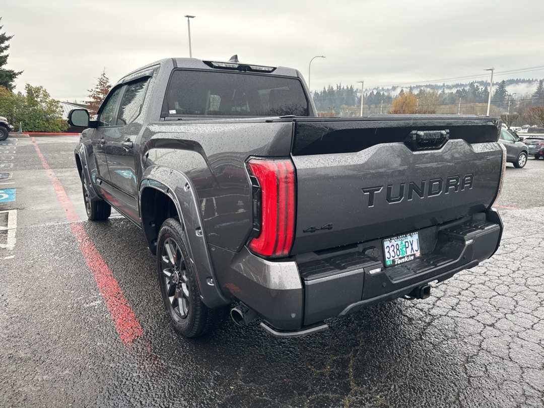 2024 Toyota Tundra Platinum - Image 5