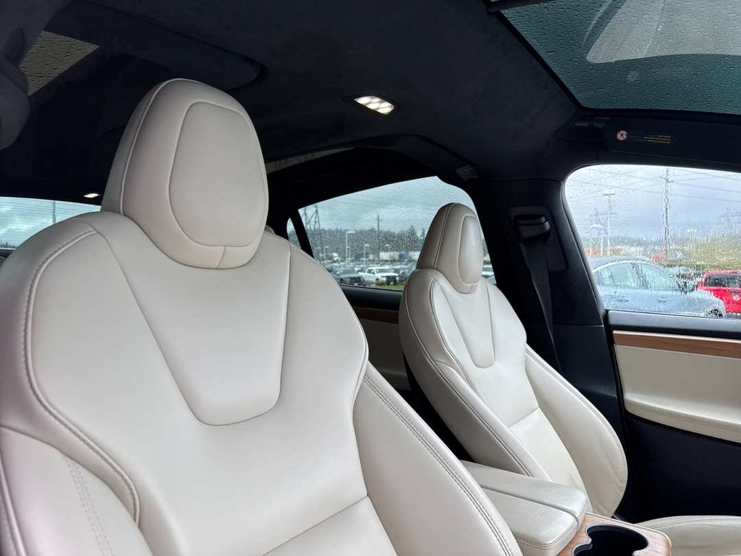 2020 Tesla Model X Long Range - Image 15