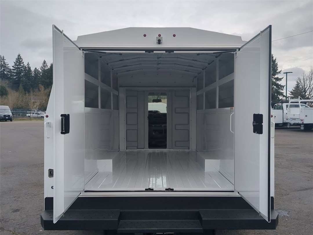 2024 Ford E-350sd Base - Image 21