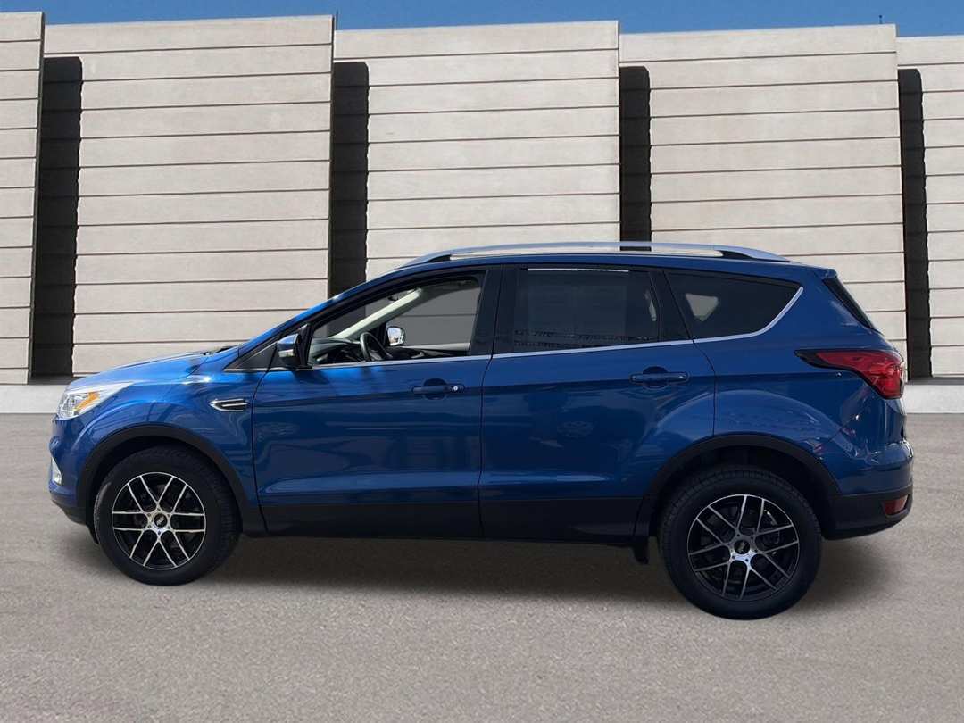 2019 Ford Escape Titanium - Image 2