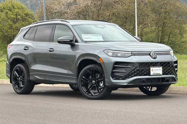 2026 Volkswagen Tiguan 2.0T SE RLine Black