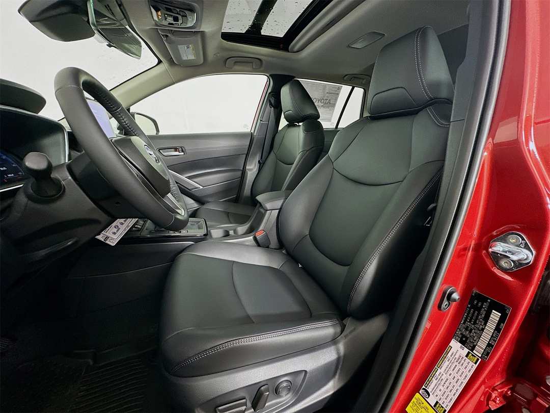 2026 Toyota Corolla Cross XLE - Image 22