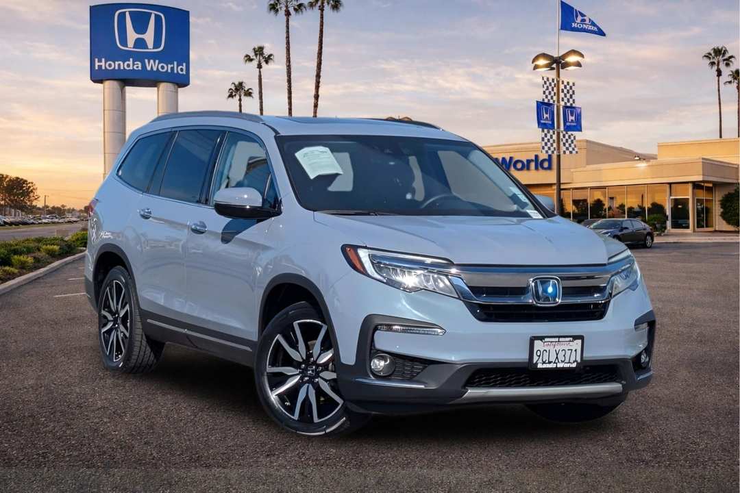 2022 Honda Pilot Elite - Image 2
