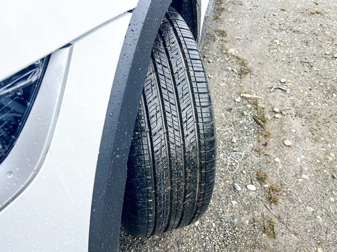 2026 Hyundai Ioniq 5 SE - Image 3