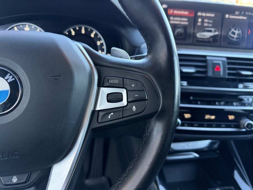 2018 BMW X3 xDrive30i - Image 19