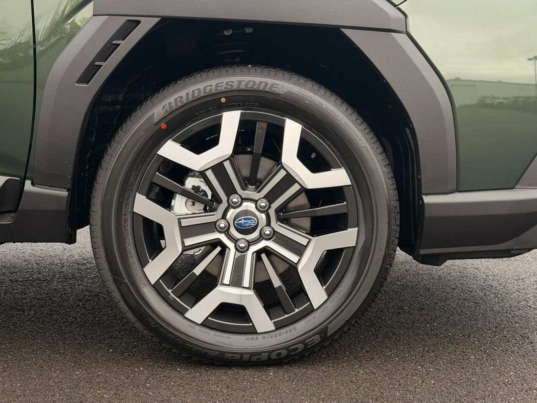 2026 Subaru Outback Touring XT - Image 9