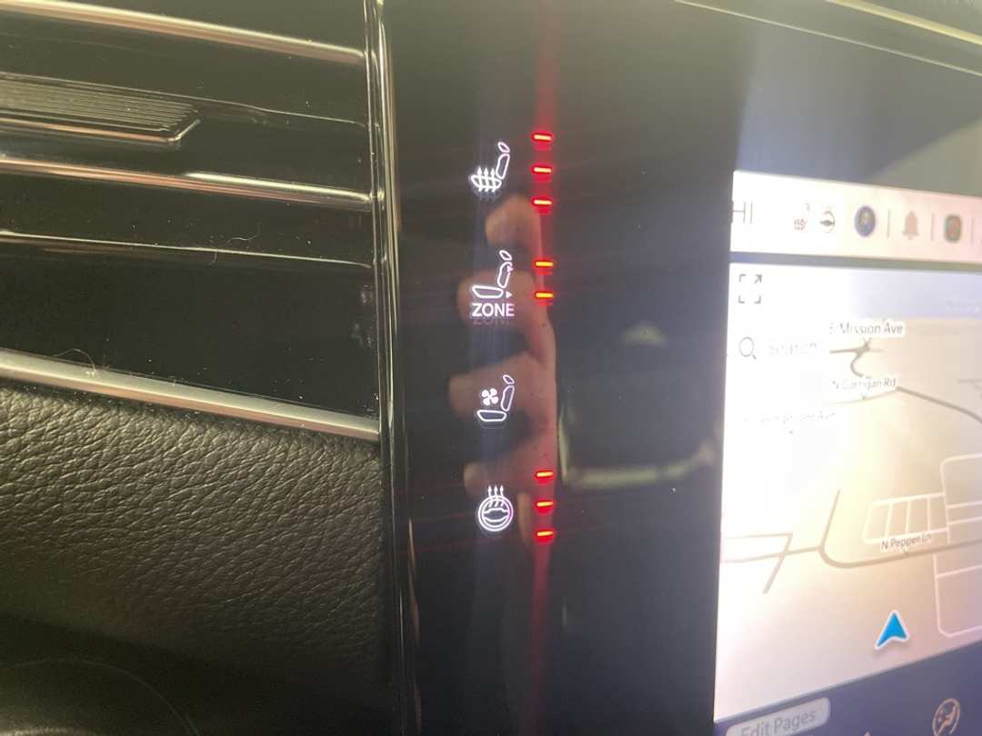 2024 Jeep Wagoneer - Image 22