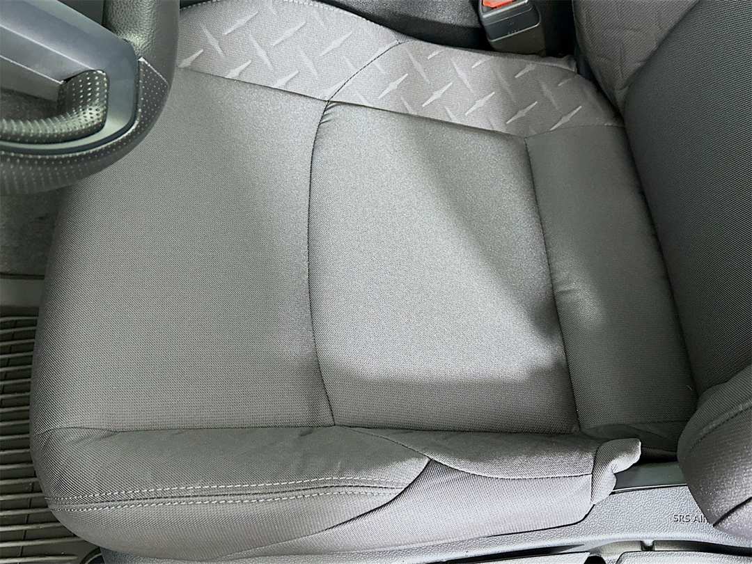 2025 Toyota Tacoma SR5 - Image 19