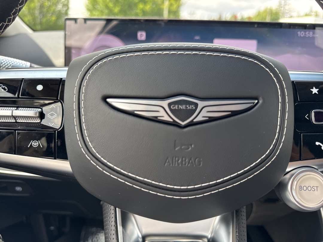 2026 Genesis Electrified Gv70 - Image 38