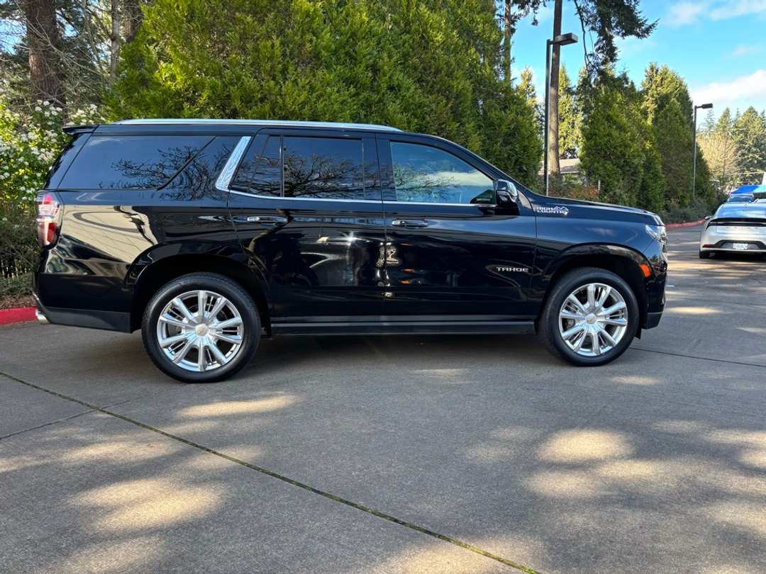 2021 Chevrolet Tahoe High Country - Image 2