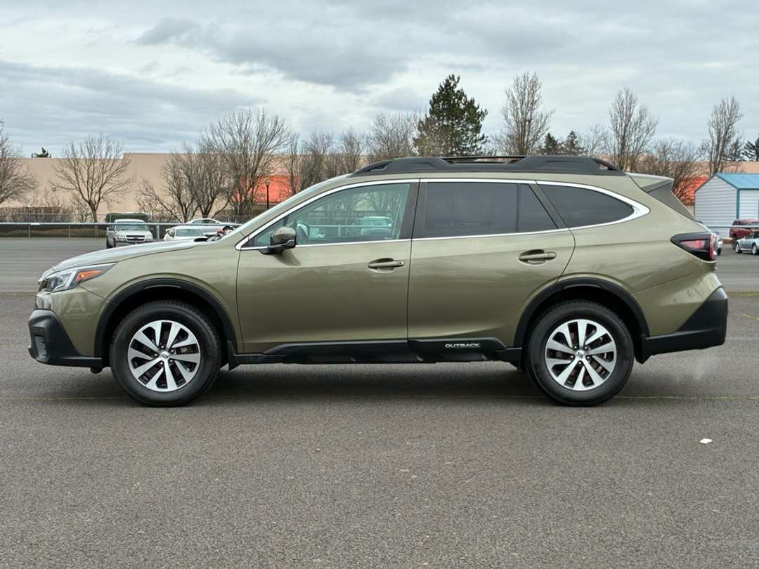 2021 Subaru Outback Premium - Image 4