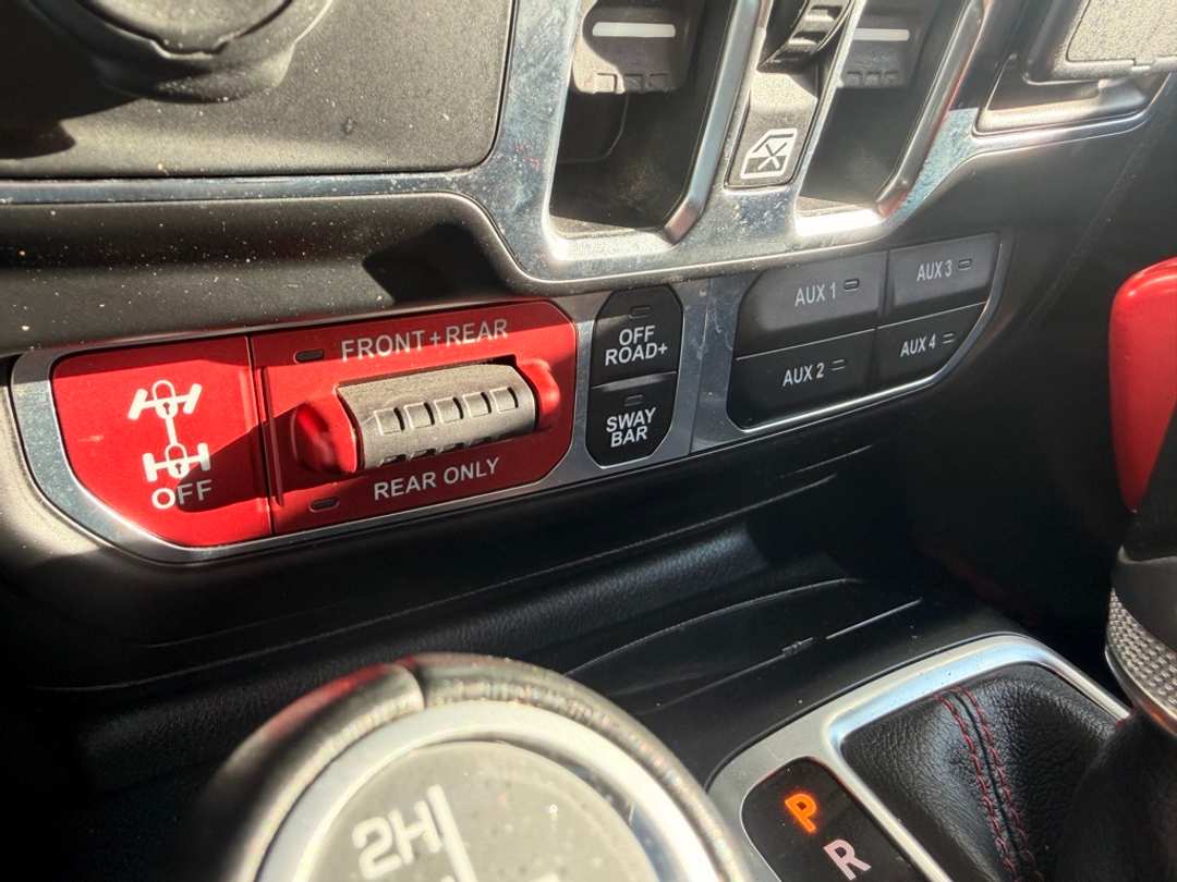 2020 Jeep Gladiator Rubicon - Image 39