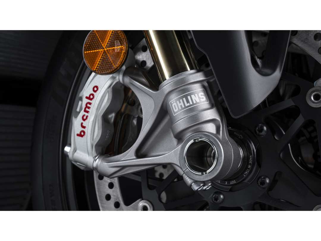 2025 Ducati Streetfighter V4 - Image 14