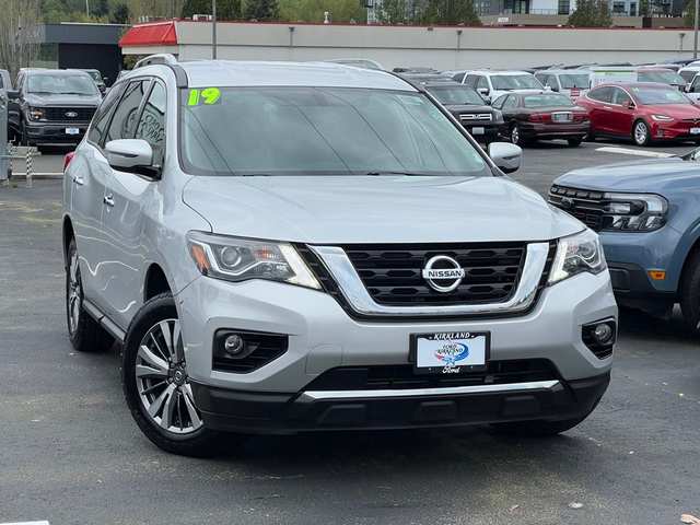 2019 Nissan Pathfinder SV