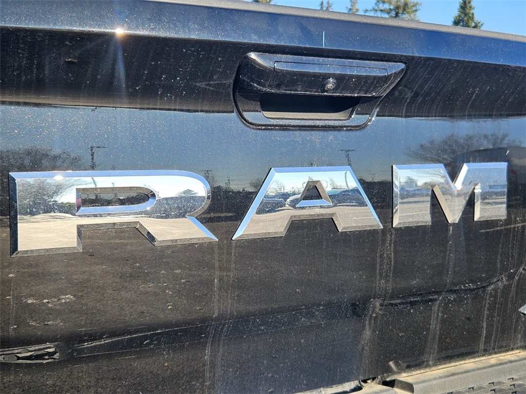 2026 Ram 3500 Laramie - Image 31