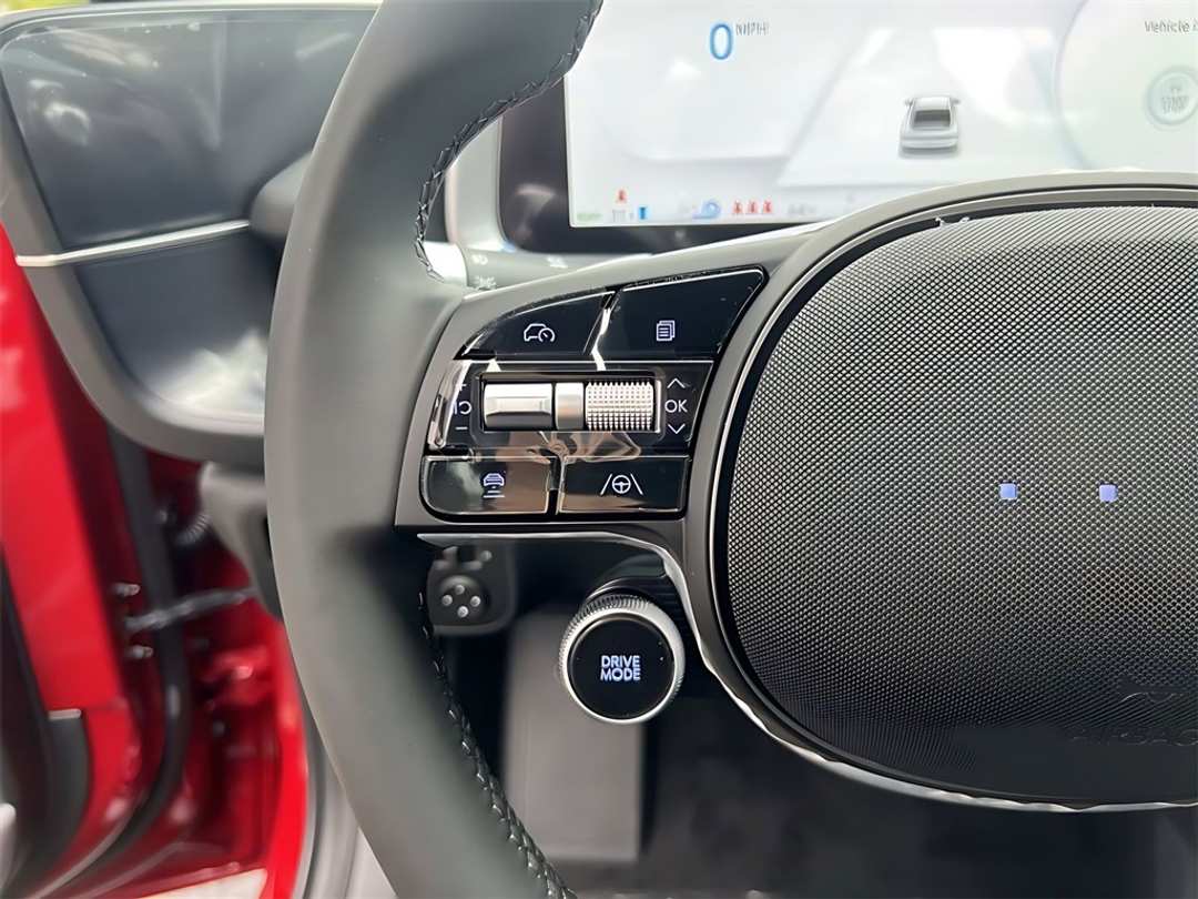 2025 Hyundai Ioniq 6 SE - Image 14