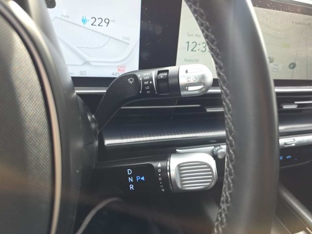 2024 Hyundai Ioniq 6 SE - Image 12