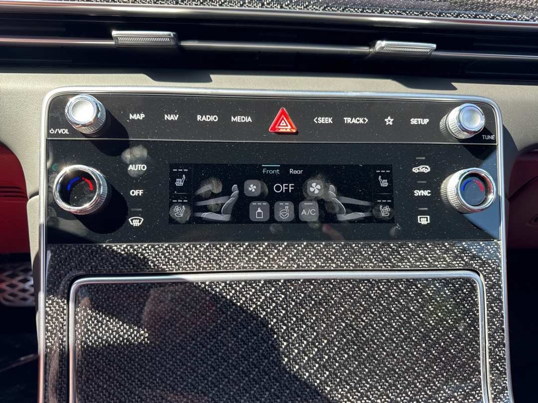 2025 Genesis Gv80 3.5T eSC - Image 29