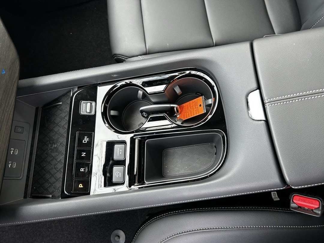 2025 Nissan Murano SL - Image 18