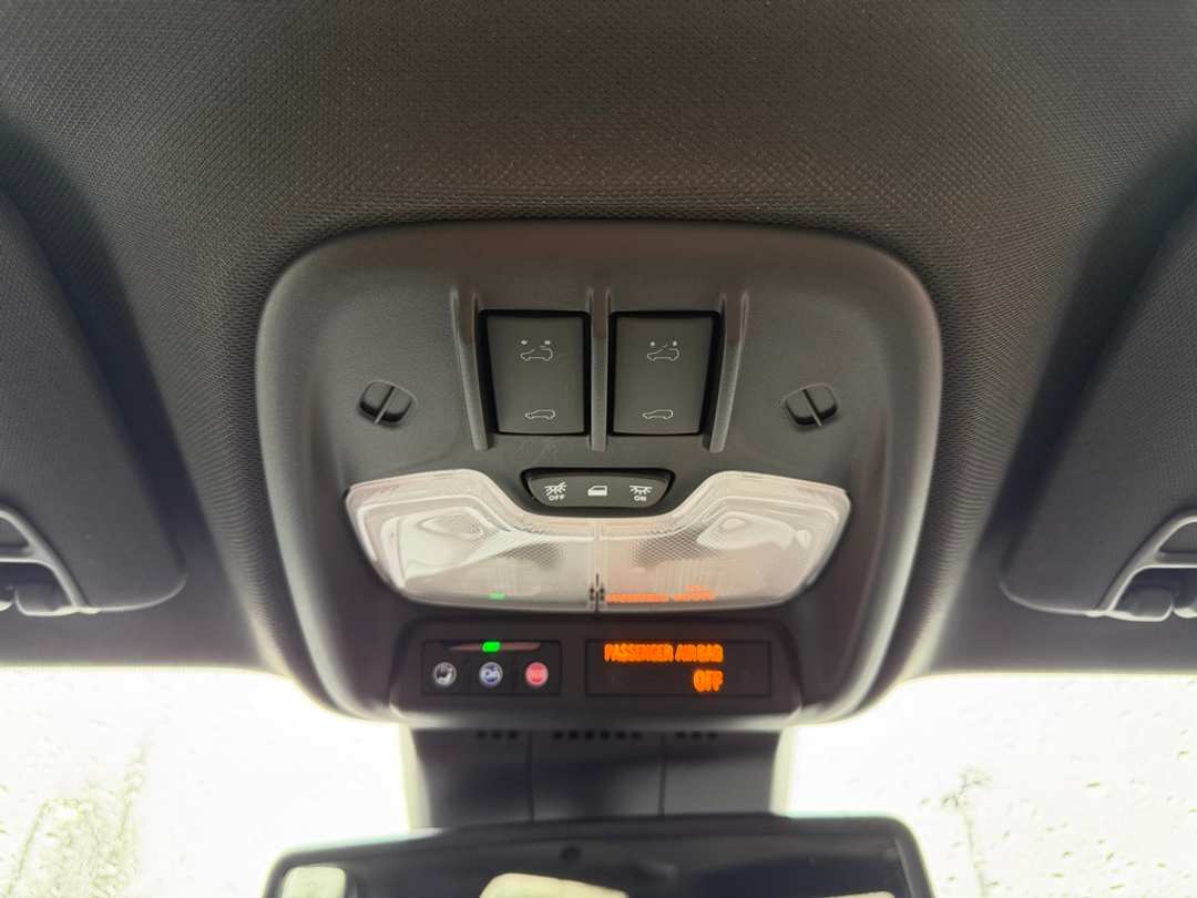 2024 Chevrolet Colorado ZR2 - Image 29