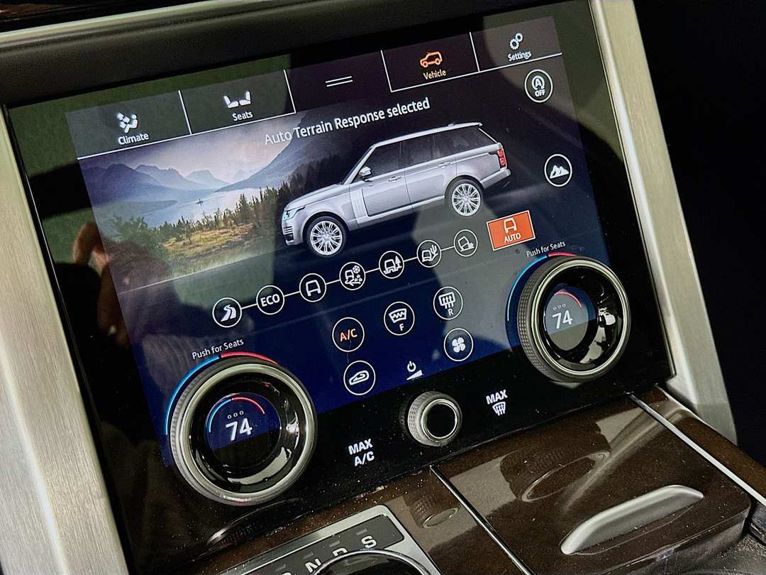 2018 Land Rover Range Rover 5.0L V8 Supercharged - Image 17