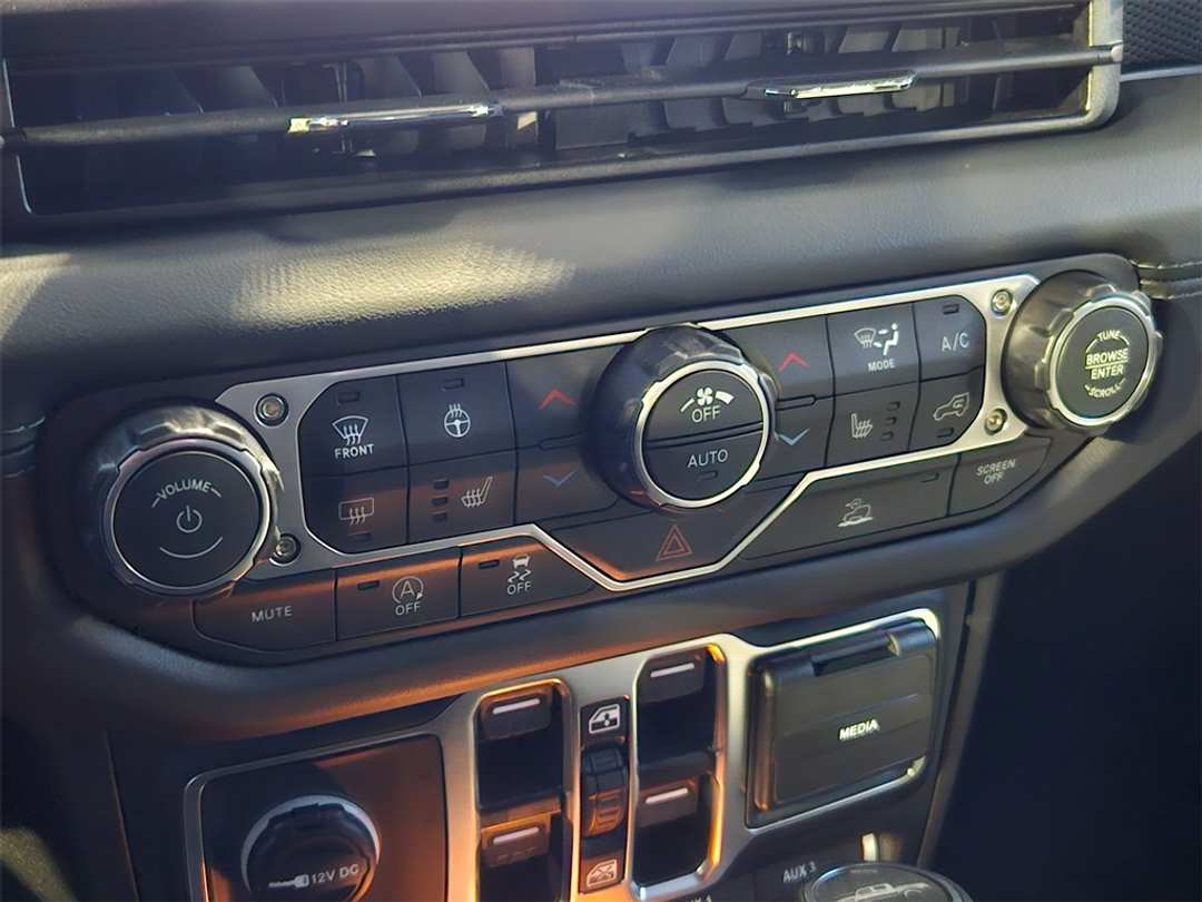 2026 Jeep Gladiator Rubicon - Image 22