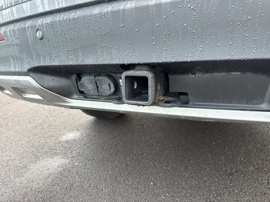 2020 Ford Explorer XLT - Image 11