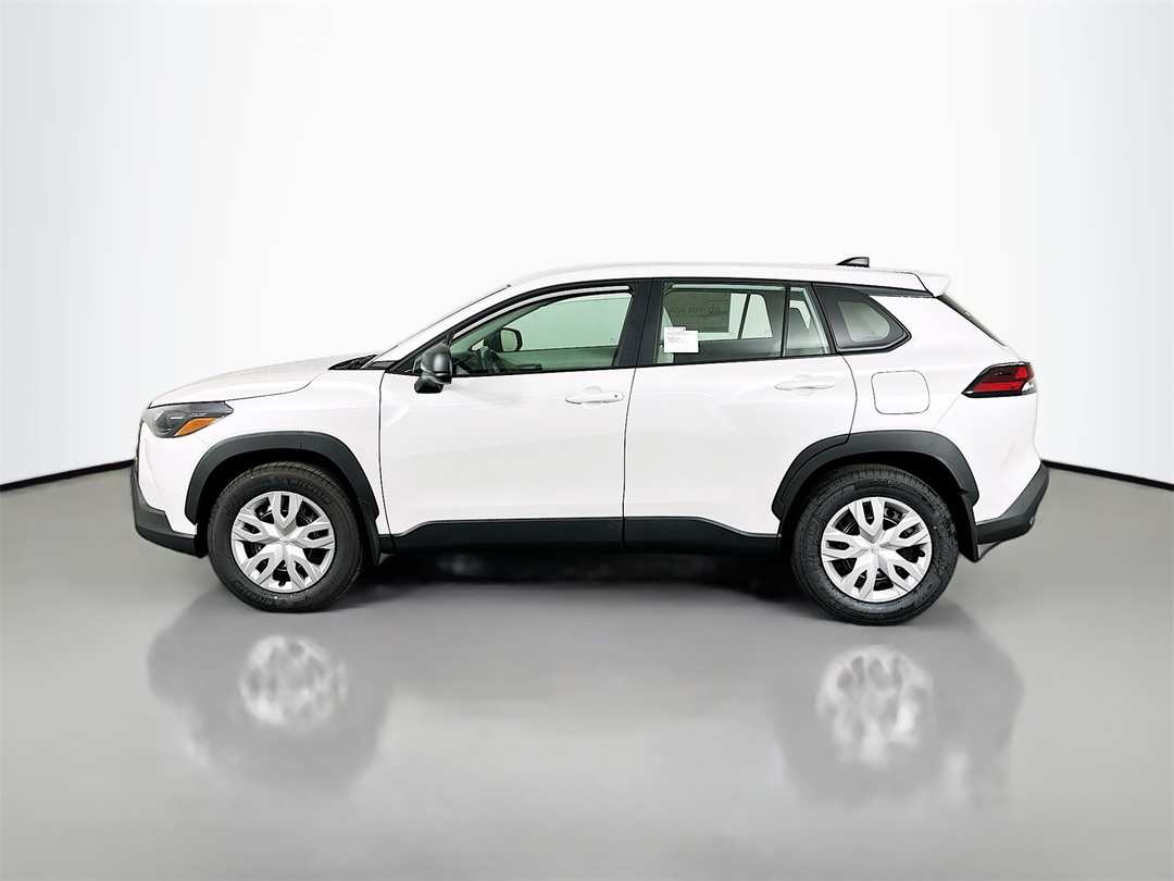 2026 Toyota Corolla Cross L - Image 4