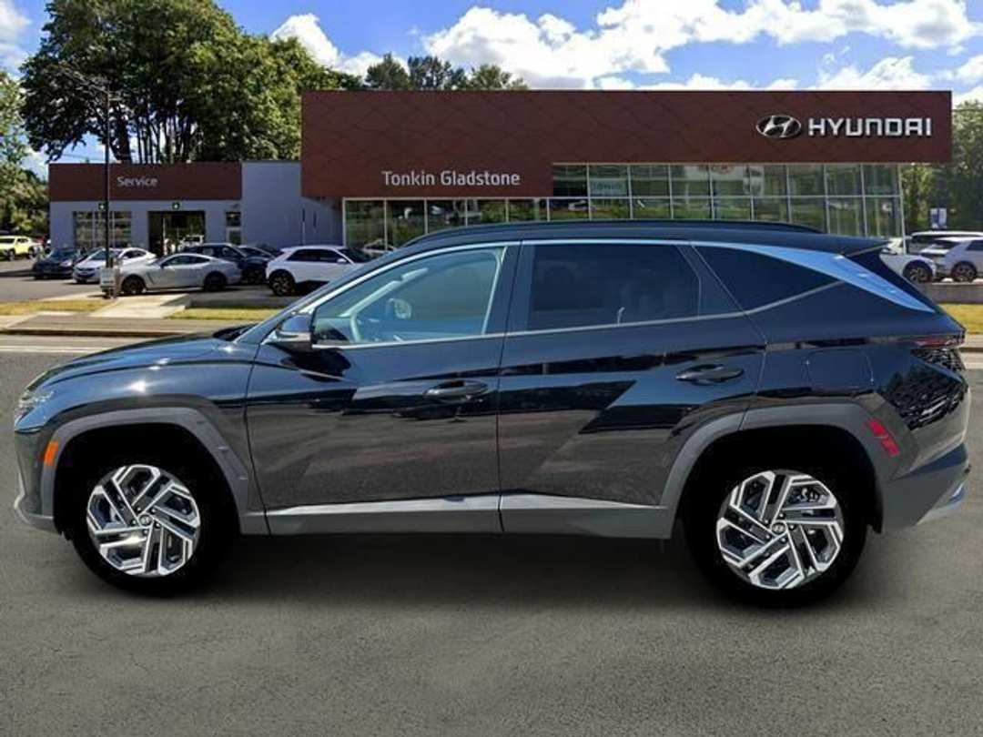 2026 Hyundai Tucson Limited - Image 3